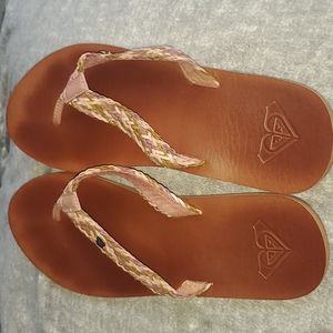 Roxy flip flops